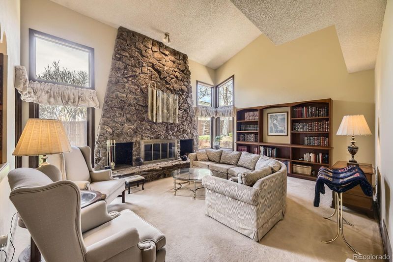 6922 W Walden Pl, Littleton, CO 80128