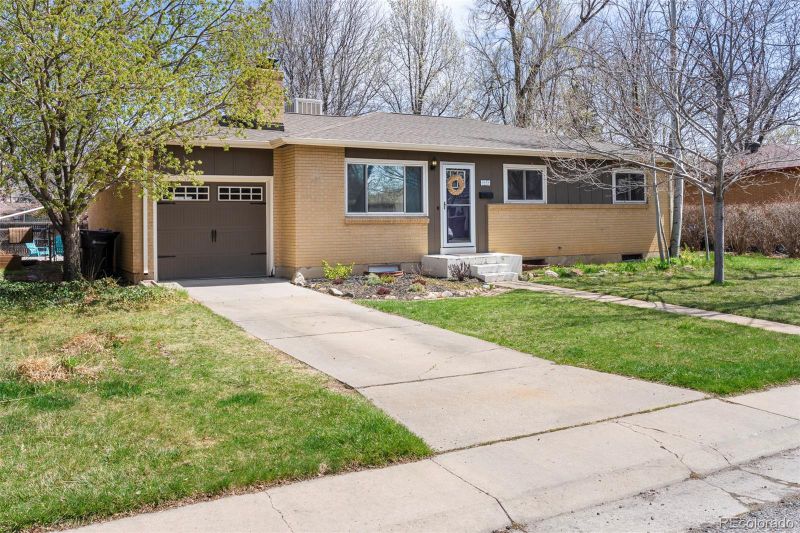 6644 Kline St, Arvada, CO 80004
