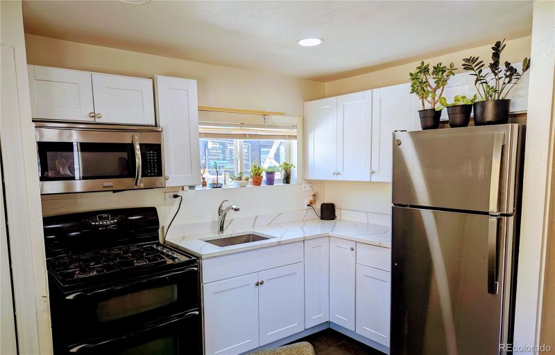 6710 Clermont St, Commerce City, CO 80022