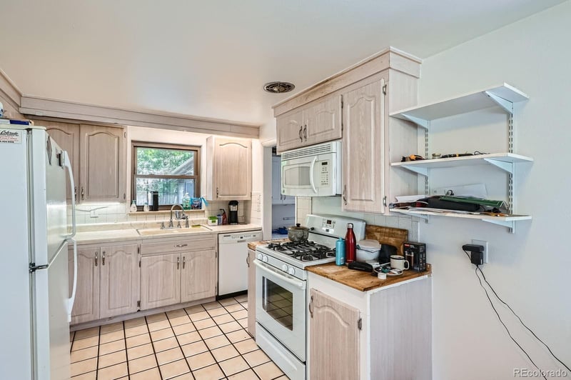 5600 Dover St, Arvada, CO 80002
