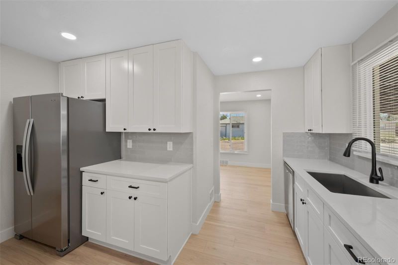 735 Iola St, Aurora, CO 80010