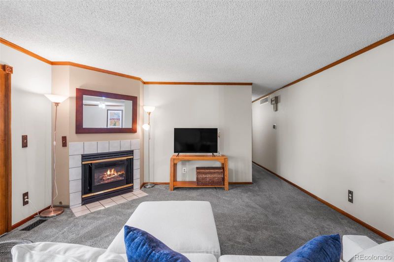 10520 W Jewell Ave #102, Lakewood, CO 80232