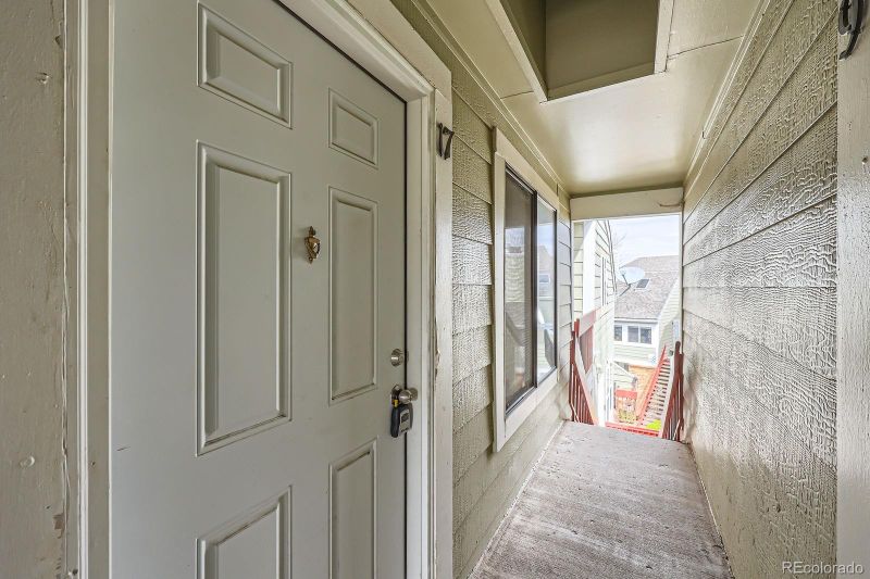 932 S Dearborn St #17, Aurora, CO 80012