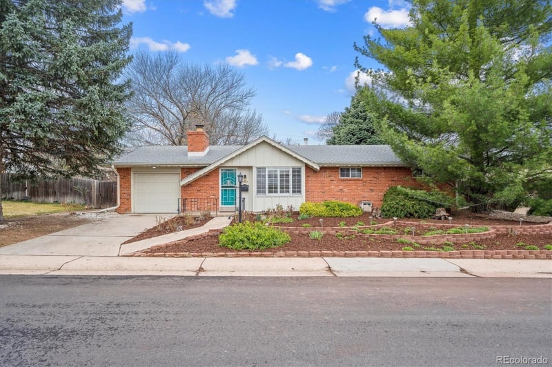3335 S Verbena Ct, Denver, CO 80231