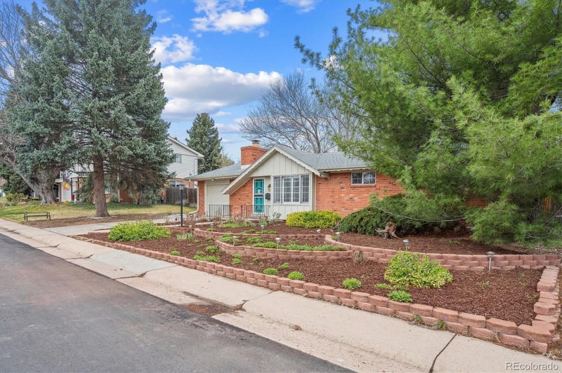 3335 S Verbena Ct, Denver, CO 80231