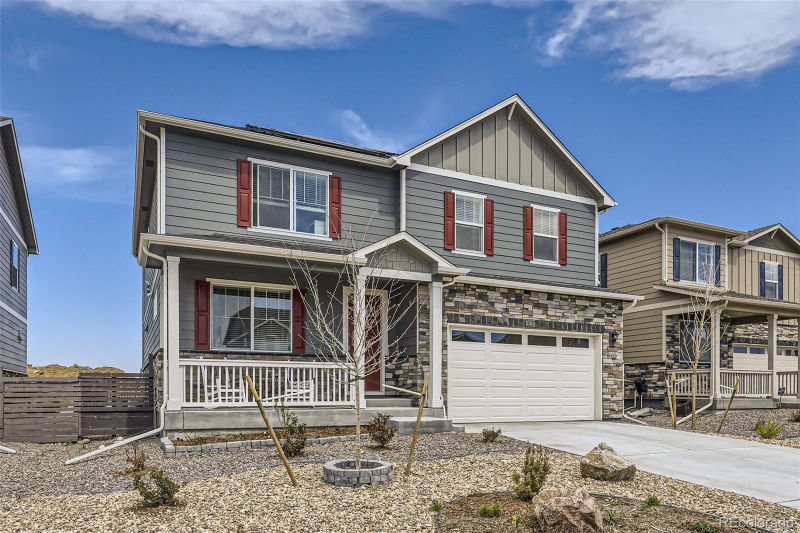 27425 E Byers Pl, Aurora, CO 80018