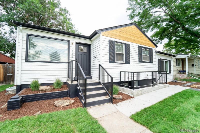 3144 S Fox St, Englewood, CO 80110