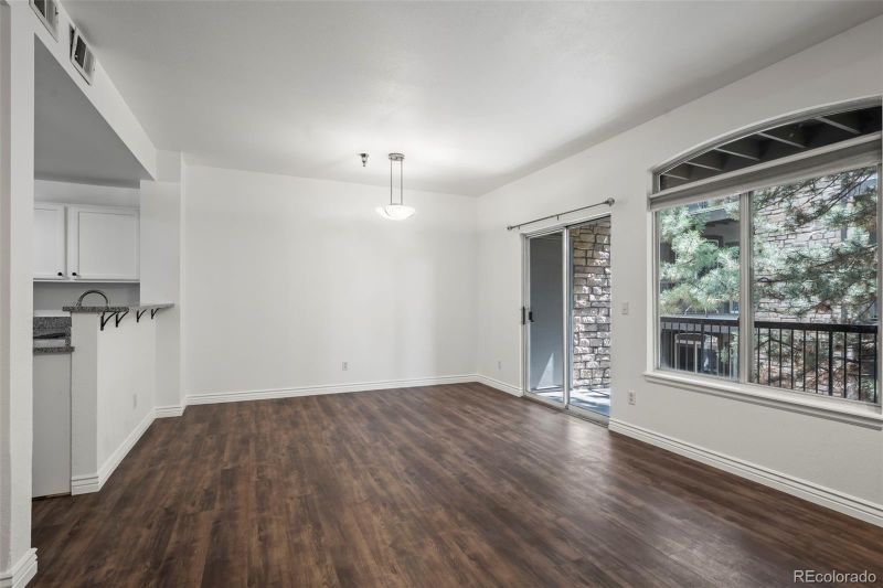 2575 S Syracuse Way #H206, Denver, CO 80231