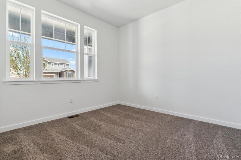 24788 E 40th Ave, Aurora, CO 80019