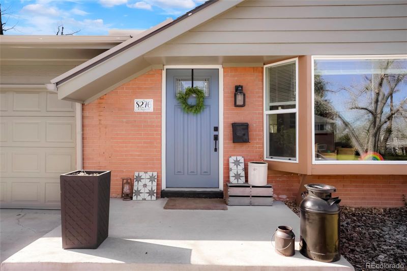 8276 E Easter Pl, Centennial, CO 80112