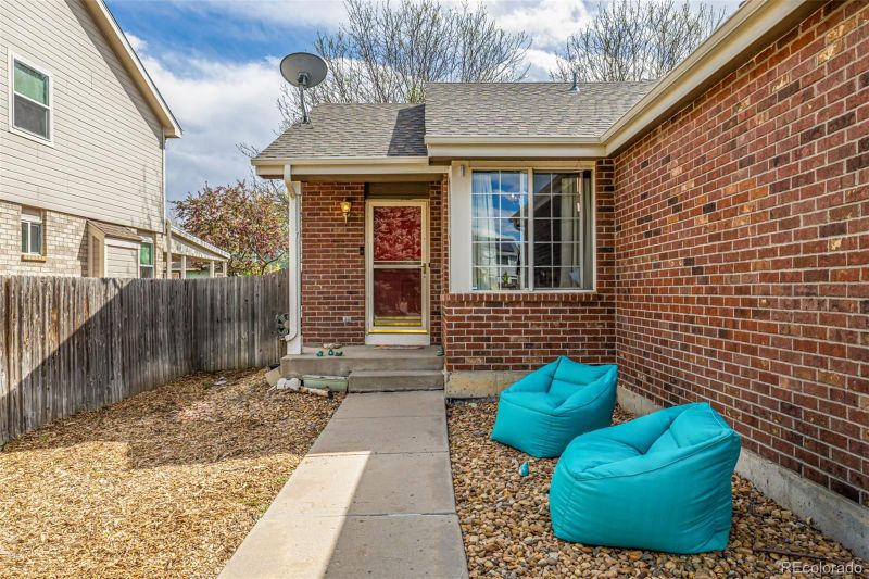 2860 Calkins Pl, Broomfield, CO 80020