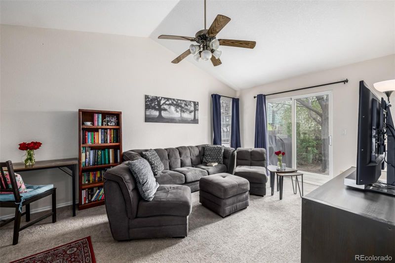 2860 Calkins Pl, Broomfield, CO 80020