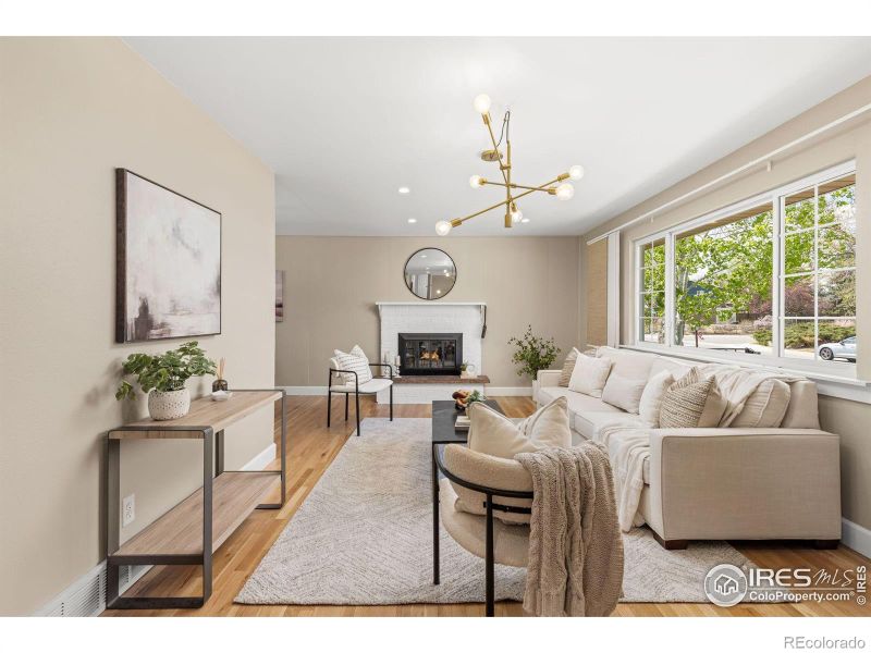 1315 Brookfield Dr, Longmont, CO 80501