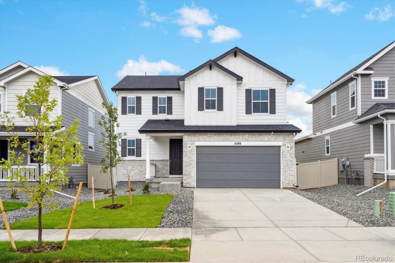 4266 Graywood Dr, Johnstown, CO 80534