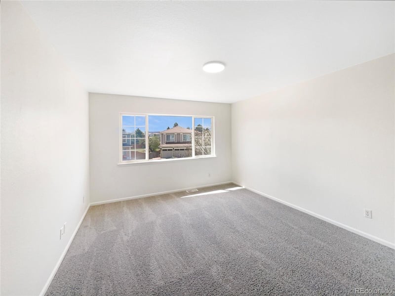 18951 E 43rd Ave, Denver, CO 80249