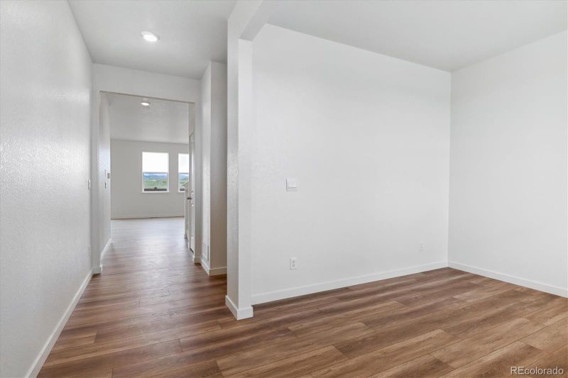 27574 E Byers Ave, Aurora, CO 80018