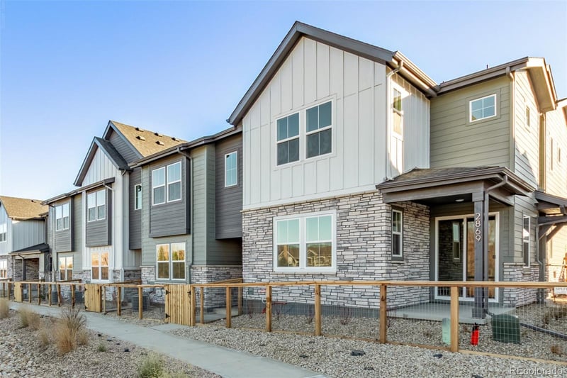 2897 E 103rd Dr, Thornton, CO 80229