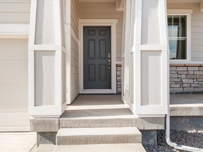 4691 Sunsplash Way, Johnstown, CO 80534