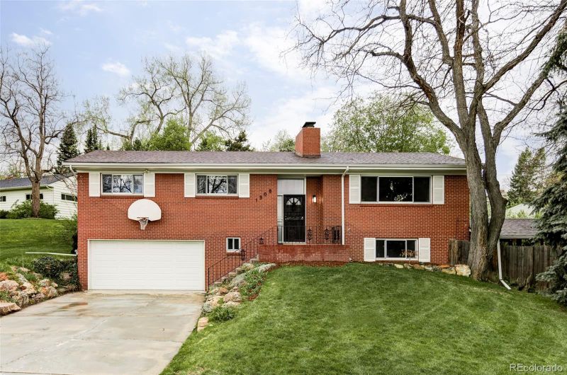 1908 Taft Dr, Lakewood, CO 80215