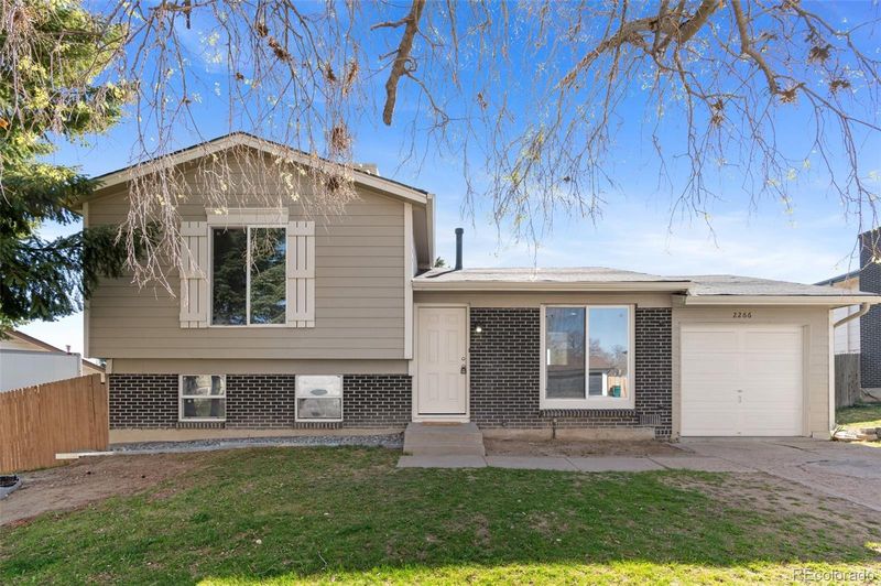 2266 S Norfolk St, Aurora, CO 80013