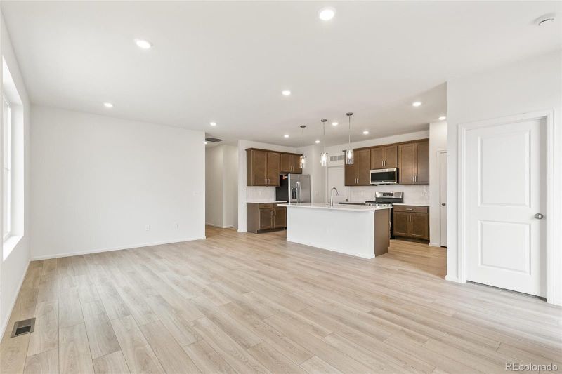 5726 N Jebel Way, Aurora, CO 80019