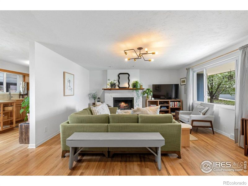 1527 Sherri Mar St, Longmont, CO 80501