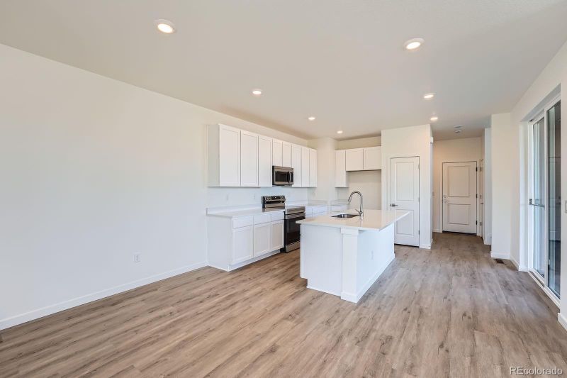 1280 S Algonquian St, Aurora, CO 80018