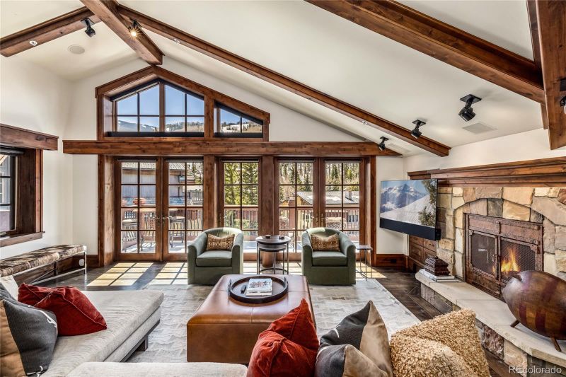 1 Willow Bridge Rd #42, Vail, CO 81657