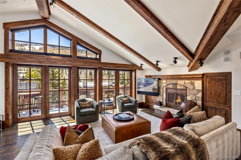 1 Willow Bridge Rd #42, Vail, CO 81657