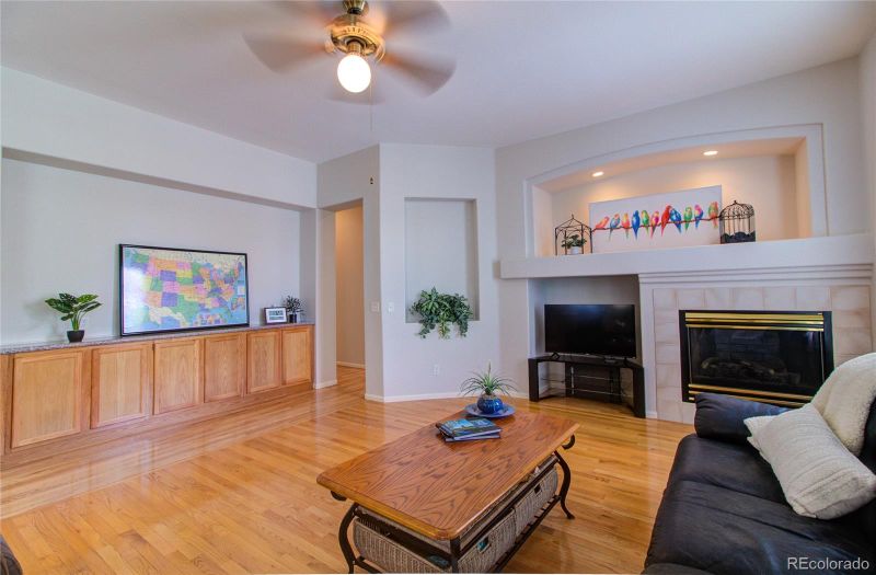 10132 Nickolas Ave, Highlands Ranch, CO 80130