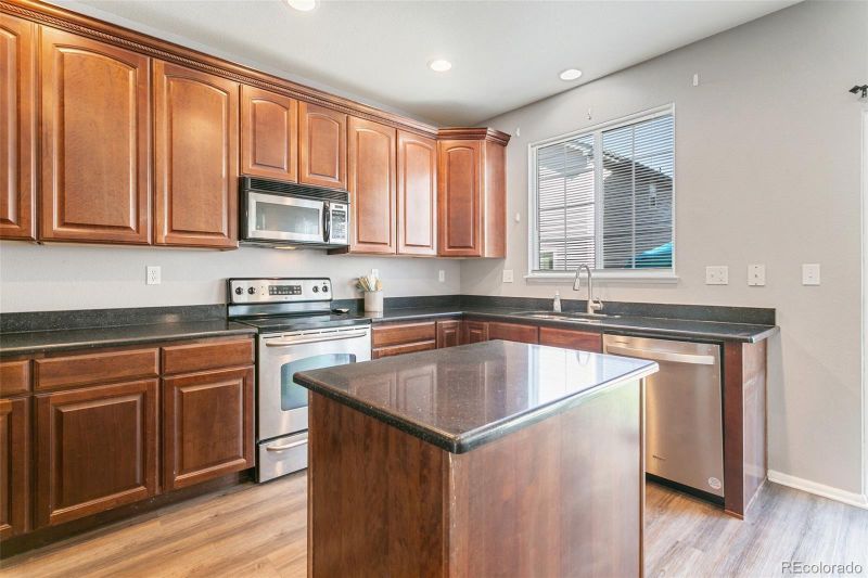 7635 Shimmer Cir, Colorado Springs, CO 80922