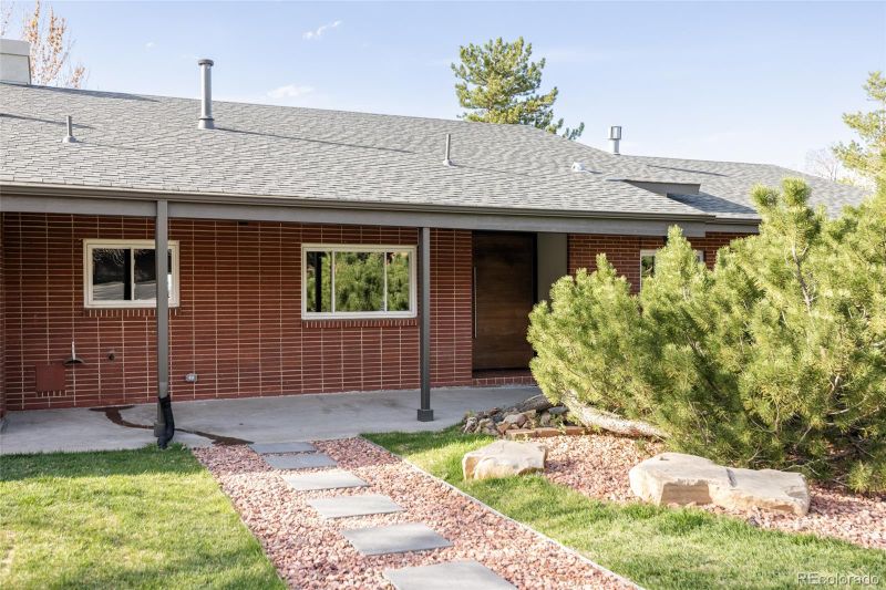 9845 W 34th Dr, Wheat Ridge, CO 80033