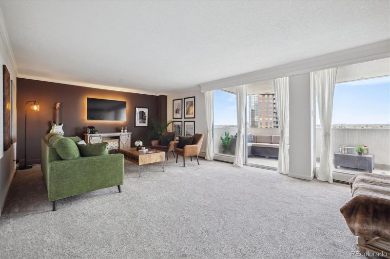 1250 N Humboldt St #1504, Denver, CO 80218