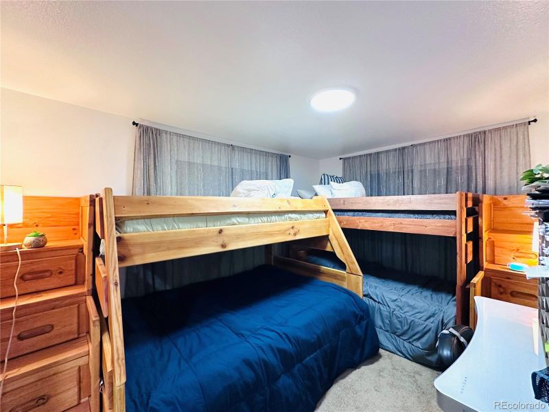 9411 Rose Ct, Thornton, CO 80229