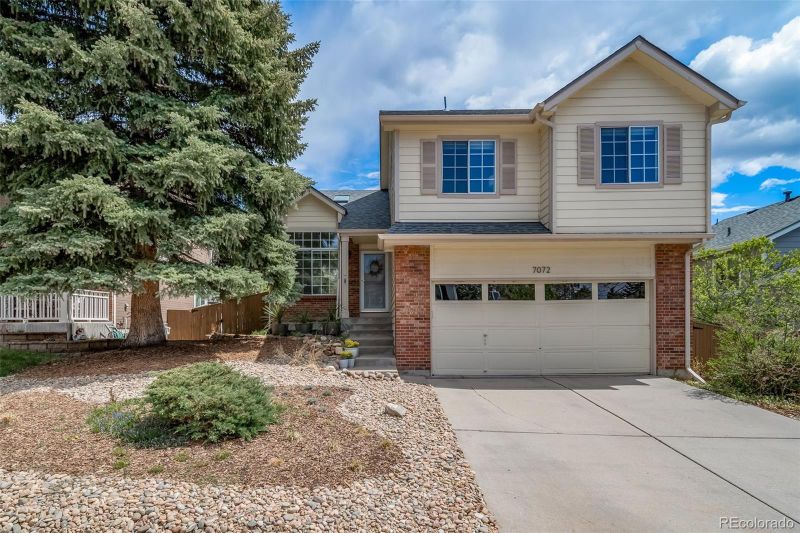 7072 Palisade Dr, Highlands Ranch, CO 80130