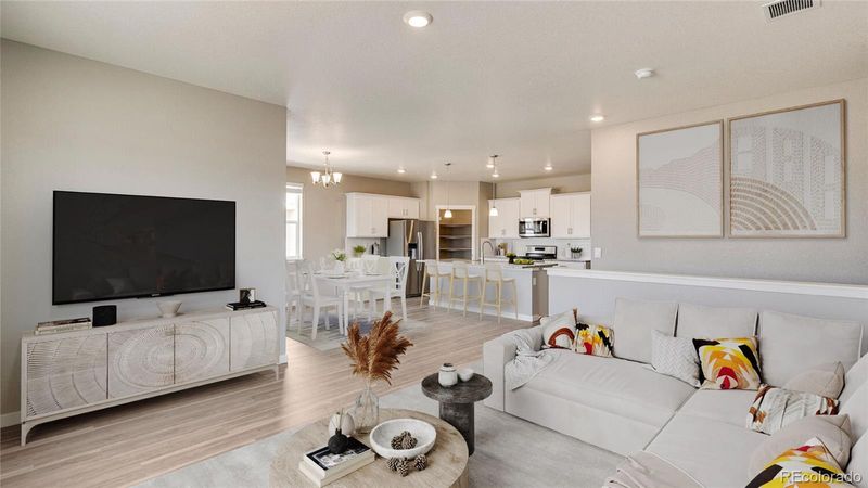 27694 E Byers Ave, Aurora, CO 80018