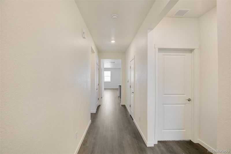 27694 E Byers Ave, Aurora, CO 80018