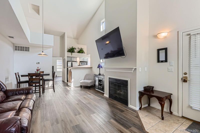 2541 S Bahama Cir #F, Aurora, CO 80013