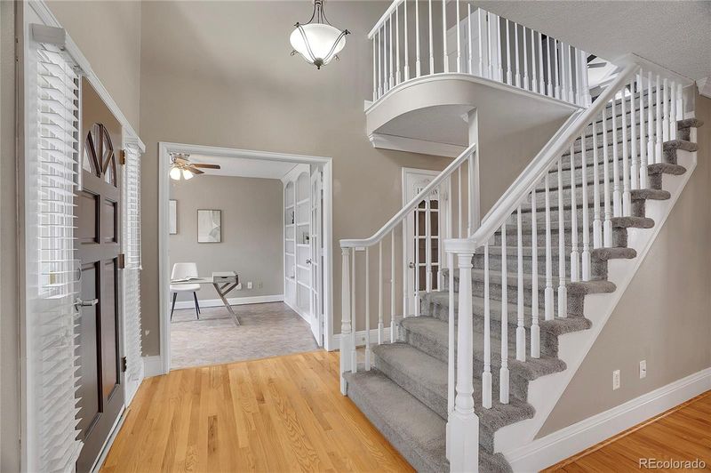 5668 S Rifle Ct, Centennial, CO 80015