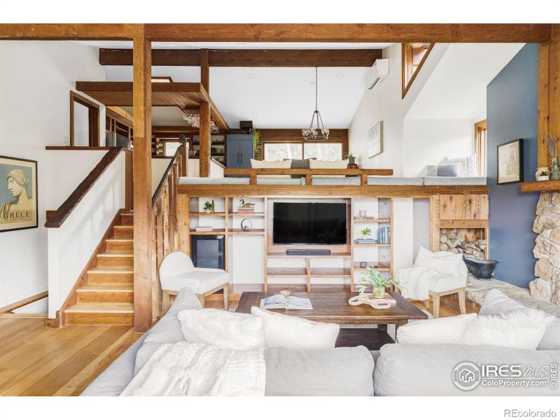 279 Forrest Ln, Boulder, CO 80302