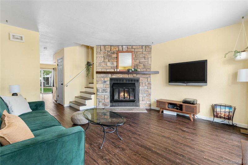 6776 S Independence St, Littleton, CO 80128