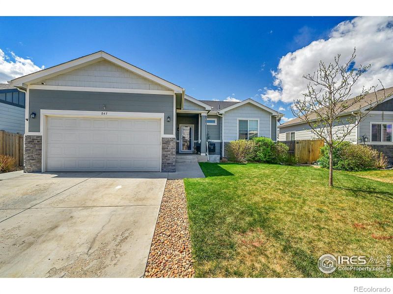 845 Pioneer Dr, Milliken, CO 80543
