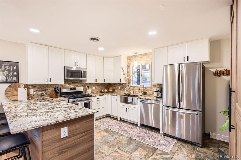 6900 S Clermont St, Centennial, CO 80122