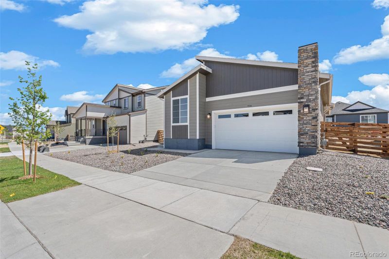 9314 Biscay St, Commerce City, CO 80022