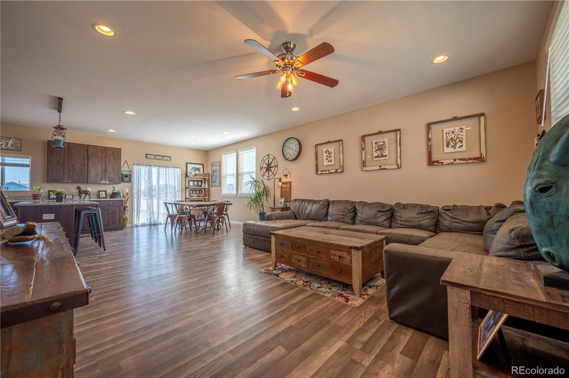 220 S 2nd Ave, Deer Trail, CO 80105