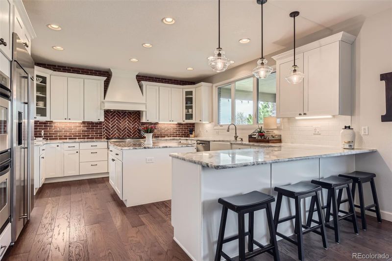 6013 S Kittredge Ct, Centennial, CO 80016