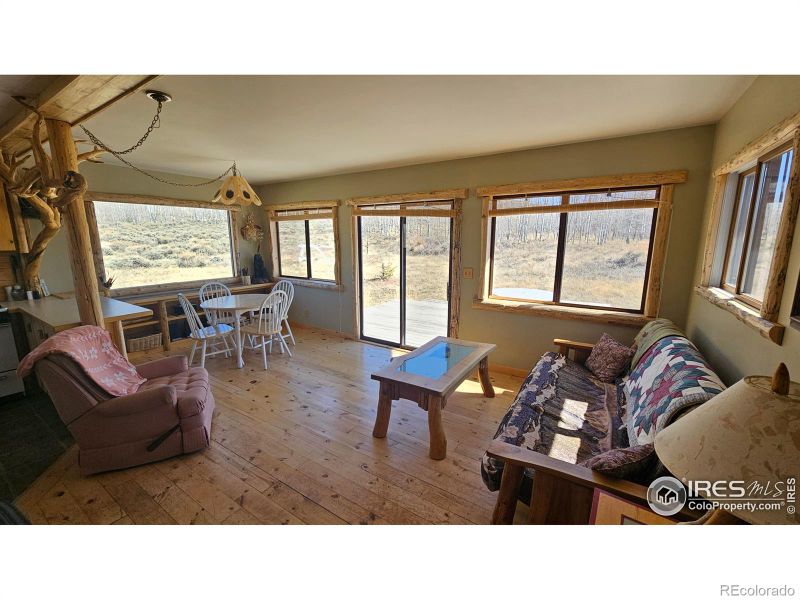 1103 Rainbow River Dr, Jelm, CO 80545
