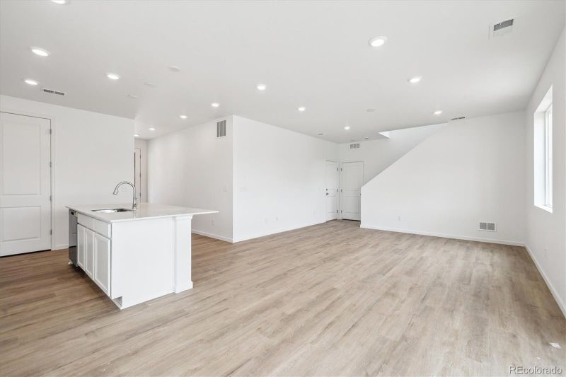 6636 N Nepal St, Aurora, CO 80019