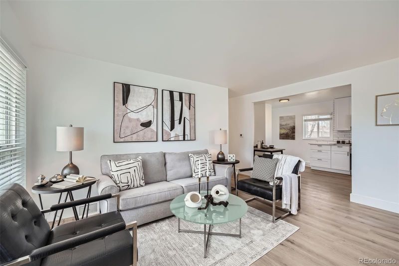 1649 Lima St, Aurora, CO 80010