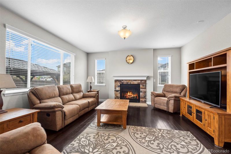 224 S Jackson Gap Way, Aurora, CO 80018